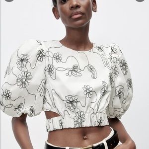 ZARA sold out crop top. Puffy sleeves